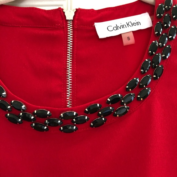 Top - Picture 2 of 3